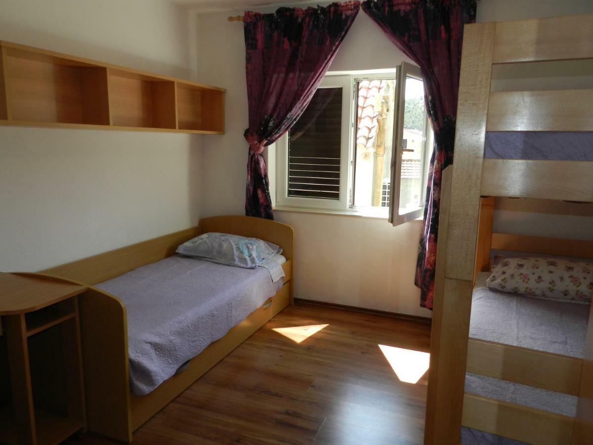 Apartmani Maruncic Omiš Esterno foto